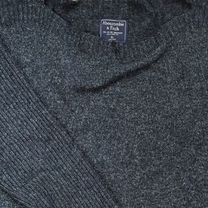 Abercrombie & Fitch Pocket Sweater